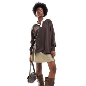 Nike Dark Brown Pullover with White Trim